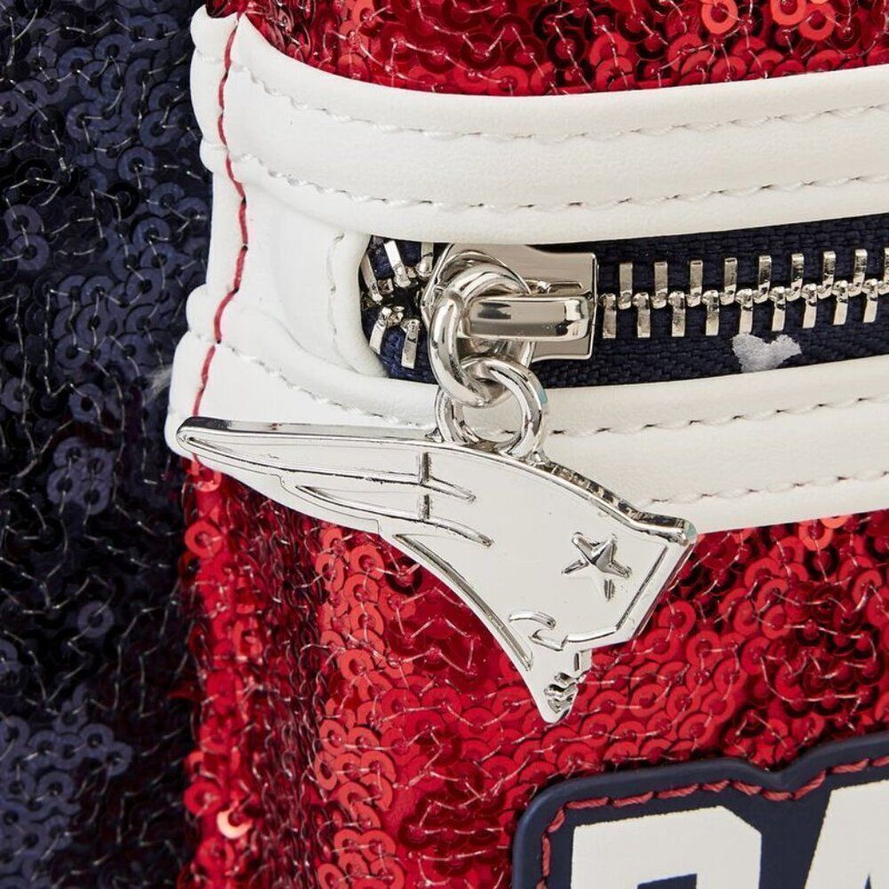LOUNGEFLY NFL NEW ENGLAND PATRIOTS SEQUIN MINI BACKPACK NWT - Picture 5 of 6